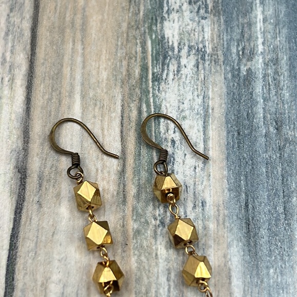 ⭐️Adorned Crown Artisan Assemblage amethyst rhinestone gold cube earrings - Picture 6 of 10